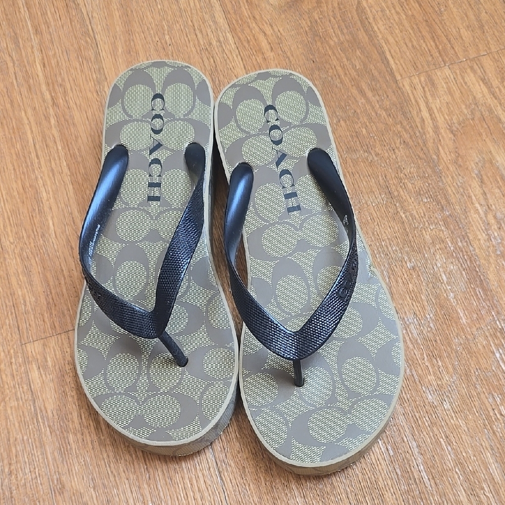 Coach Womans Flip Flops - Black and Tan